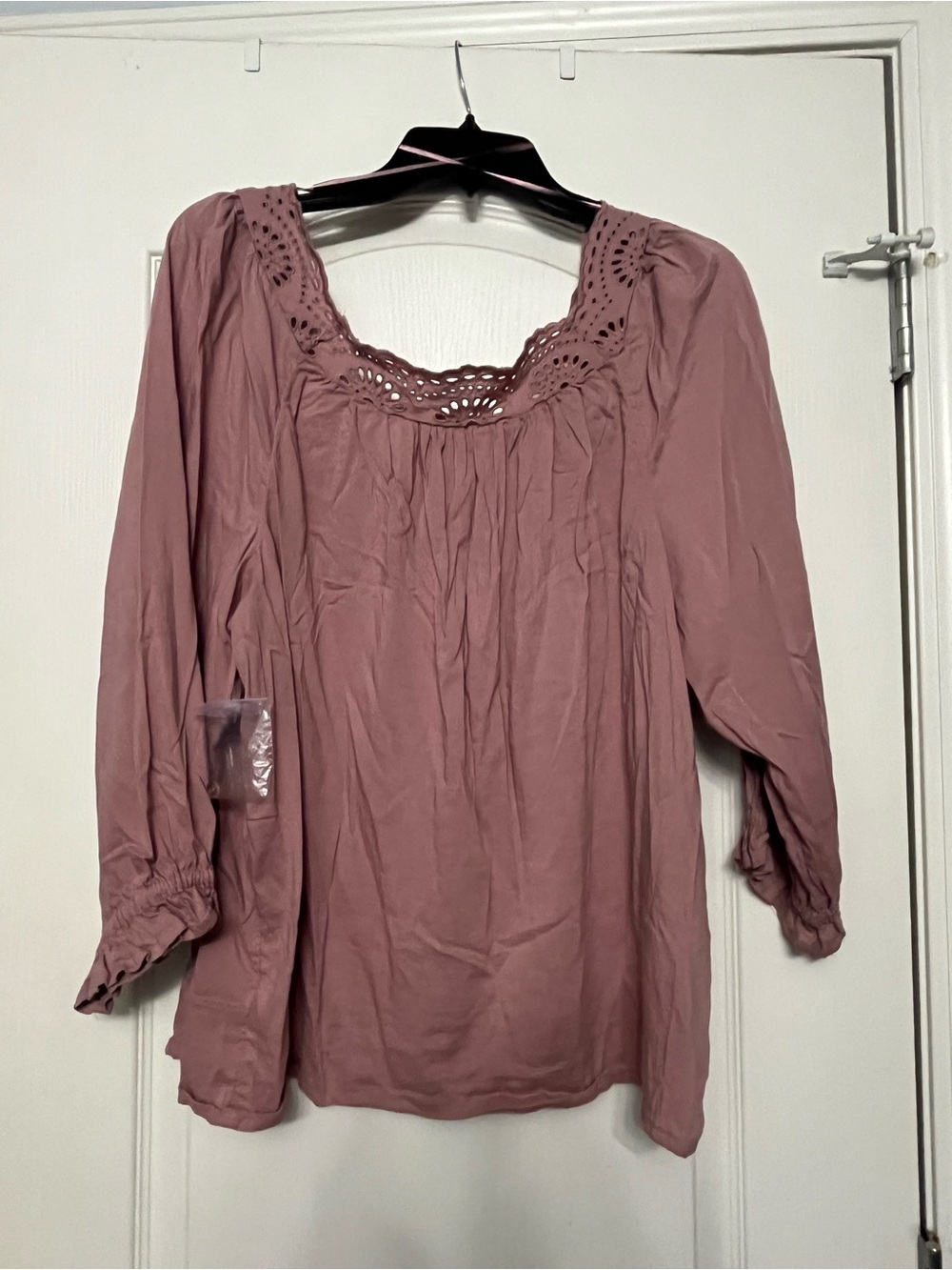 Womens Dusty Rose-Pink Crochet Trim Peasant Top - Picture 5 of 5